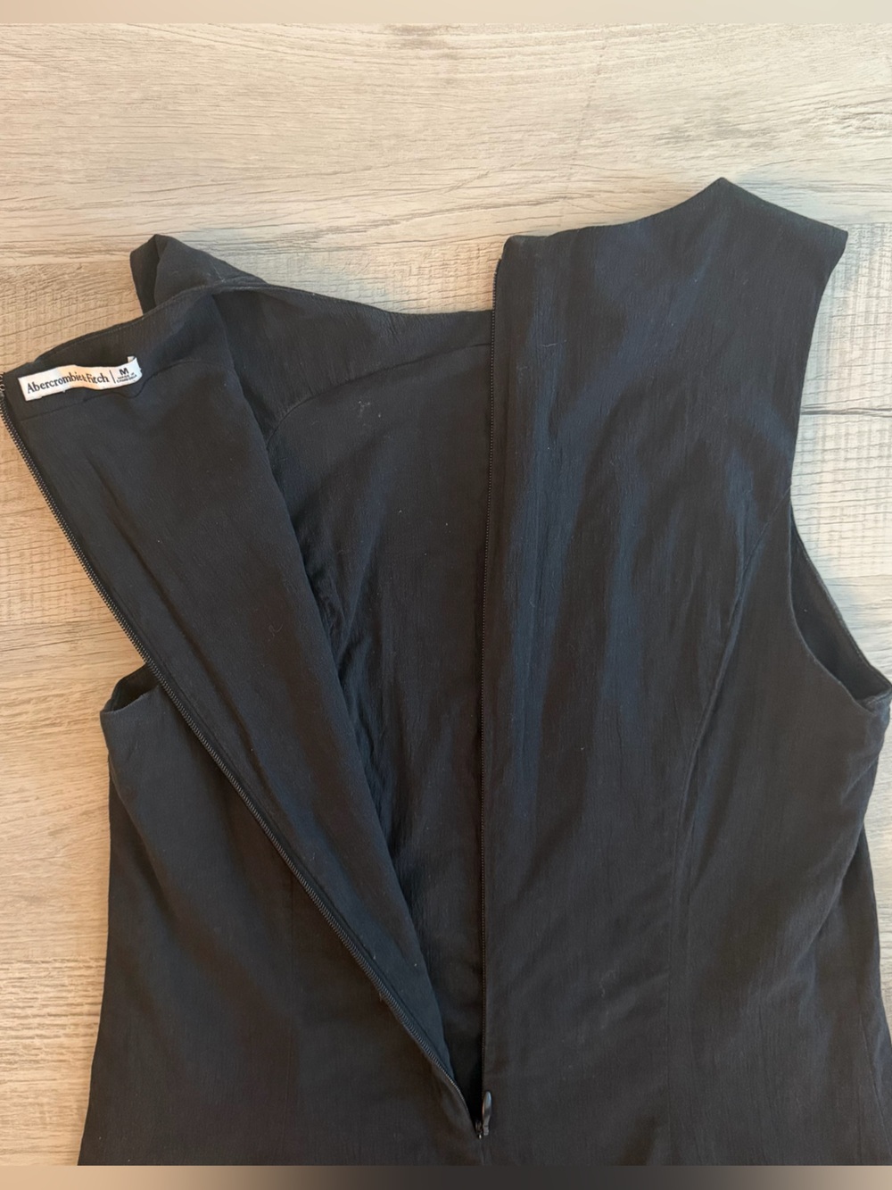Abercrombie & Fitch Black Sleeveless Shift Dress - Picture 5 of 6
